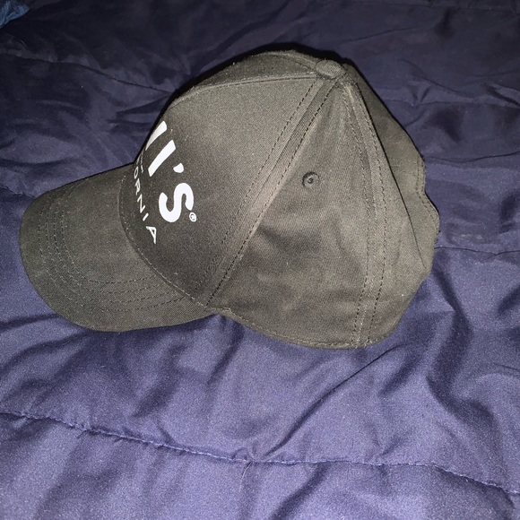 Levi’s hat - Picture 3 of 4